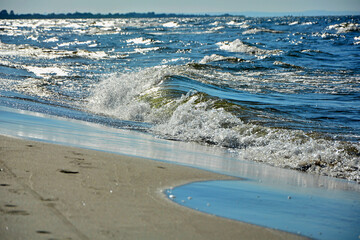 spienione morskie fale, foaming sea waves  © kateej