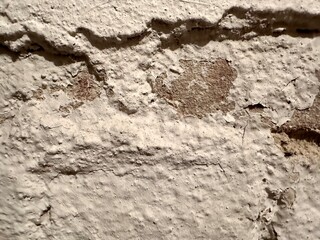 dampness moisture destruction on the walls