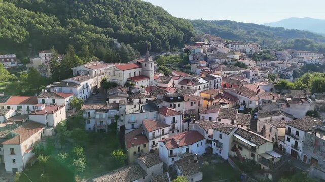 Forl&igrave; del Sannio, Isernia, Molise, Italia.
Ripresa aerea di Forl&igrave; del Sannio, piccolo borgo  in provincia di iserna.
