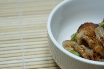 豚（ブタ）の生姜焼き（みそ味）
