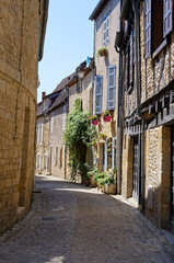 ruelle du village de montignac lascaux en dordogne