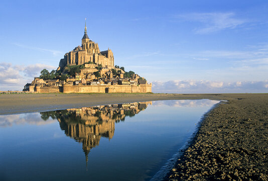 Mont-Saint-Michel bay and Abbey, UNESCO World Heritage Site, Manche department, Normandy region, France