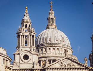 Die Kuppel der 'St Paul's Cathedral' im Zentrum von London, England.