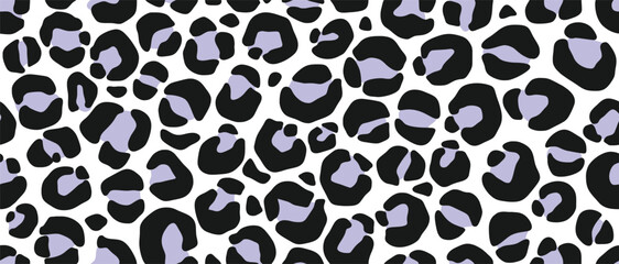 Leopard fur seamless pattern. leopard pattern. animal skin.