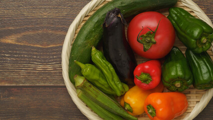 夏野菜の盛合せ(きゅうり・なす・トマト・ピーマン・パプリカ・オクラ・シシトウガラシ)