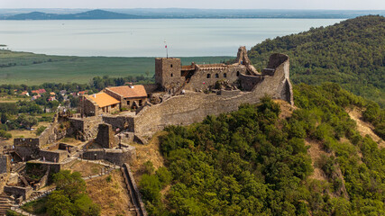 Zamek Szigliget nad Balatonem