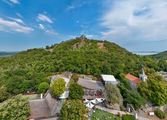 Zamek Szigliget nad Balatonem
