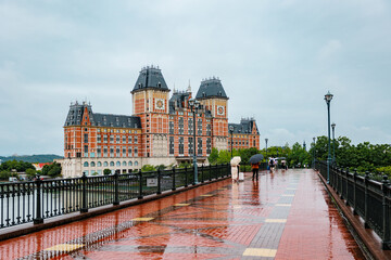 ハウステンボスへ続くレンガの道