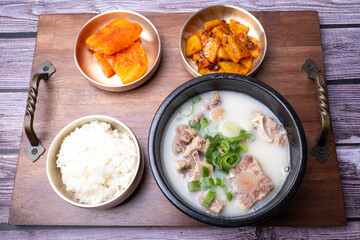 Rich and Flavorful Oxtail Soup: A Traditional Korean Comfort Food
