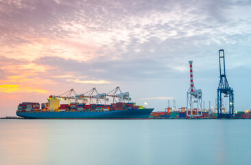 Fototapeta premium Cargo Ports The Gateways to Global Trade