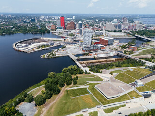 Obraz premium Aerial view of hydro dam in the Ottawa-Gatineau metropolitan area