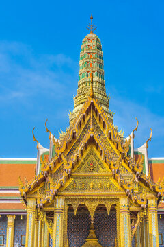 Royal Pantheon Porcelain Tower Prang, Grand Palace, Bangkok, Thailand. Palace was home of King of Thailand from 1782 to 1925