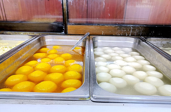 Famous sweet Rasgulla are being sold at street.