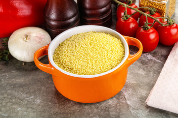 Raw dry wheat couscous grain