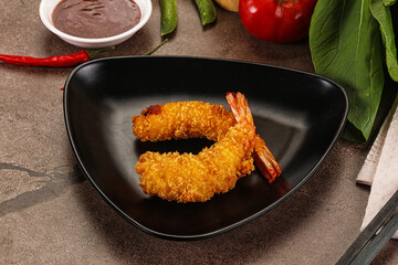 Crispy breaded golden fried prawns