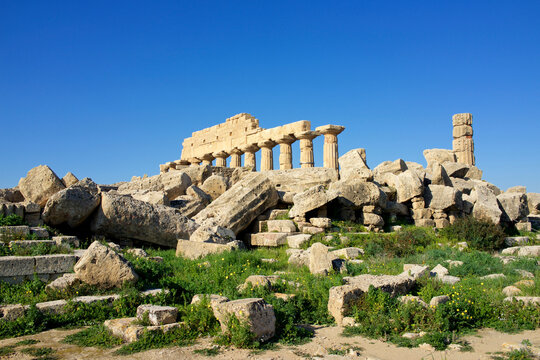 Italy, Sicily, old city of Selinunte, ruins of the Greek temple,