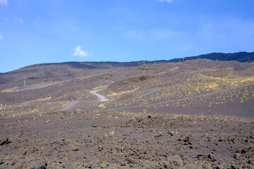 Senderismo en el Monte Etna: el Parque y el Valle del Bove, Sicilia, Italia.