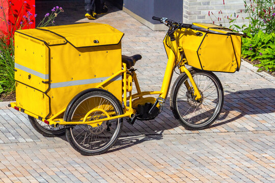 Freight Bicycle Images Browse 4 888 Stock Photos Vectors and Video Adobe Stock