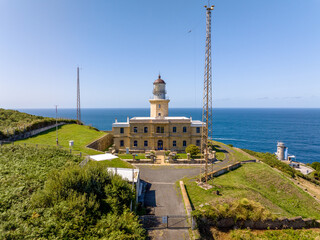 Faro del Cabo Machichaco de Bermeo en Vizcaya