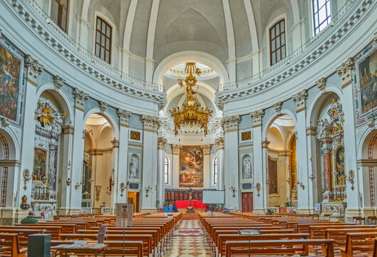 Este, an ancient town surrounded by medieval walls