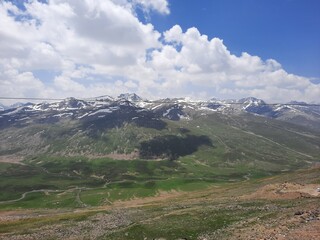 Naklejka premium Beautiful view of the Babusar Pass. The Babusar Pass is a mountain pass in Pakistan in the north of the 150 km long Kaghan Valley. It is one of the most dangerous routes in Pakistan.
