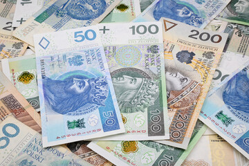 Polskie pieniądze, banknoty.
