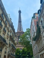 Walking view of Effiel Tower 