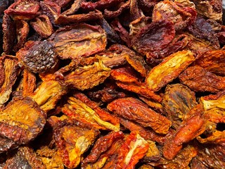 Dried tomato slices
