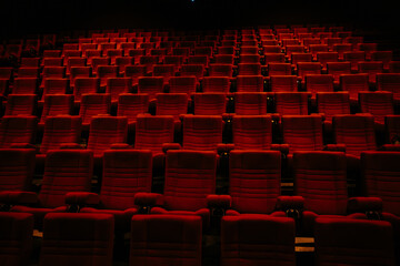 Obraz premium Red seats in an empty cinema hall
