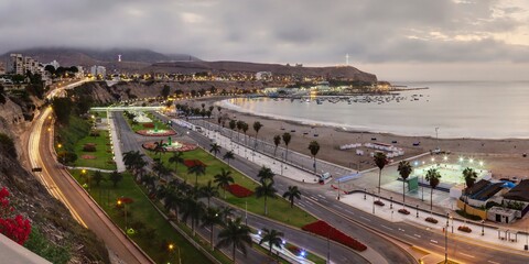 Obraz premium Chorrillos Bay at Sunset