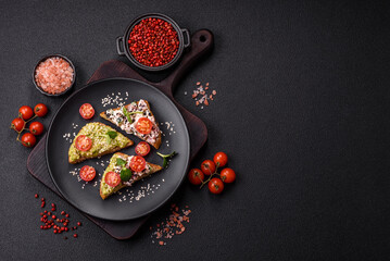 Crispy sandwich or bruschetta with guacamole, tuna and flax seeds