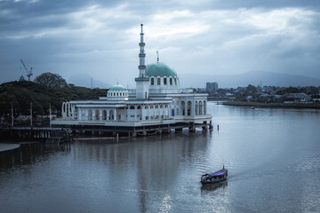 Fototapeta premium Masjid India Kuching or Floating Mosque in Kuching Sarawak Malaysia