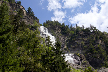 Wasserfall in Tirol in den Alpen