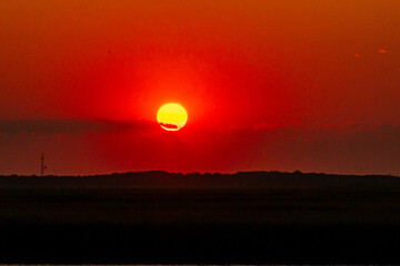 Obraz premium Avalon, New Jersey, USA - Sunset over the Cape May Wildlife Refuge in Cape May County New Jersey