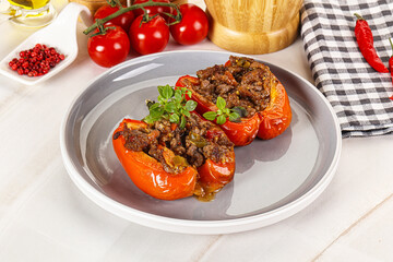 Bell pepper stuffed minced meat