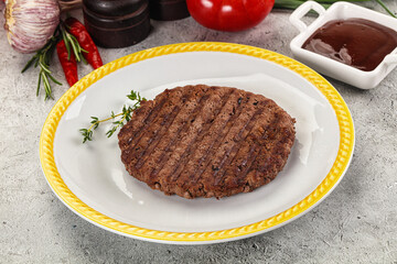 Grilled minced beef burger cutlet