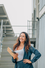 Fototapeta premium business woman outdoors, business people