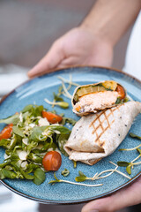 food, bread, eating, sandwich, meal, hand, chef, plate, burger, hamburger, breakfast, cooking, hungry, cake, holding, hands, cook, kitchen, dinner, lunch, eat, restaurant, diet, delicious