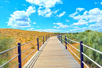 Wanderweg am Lagoa dos Salgados in Pêra/Algarve (Portugal)