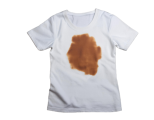 weißes T-Shirt mit braunem Fleck, isoliert Hintergrund, Freisteller