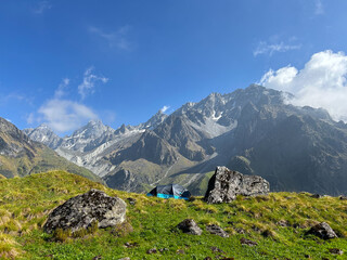 Fototapeta premium Mountains seen from Thurju, Lamjung | Trekking in Nepal