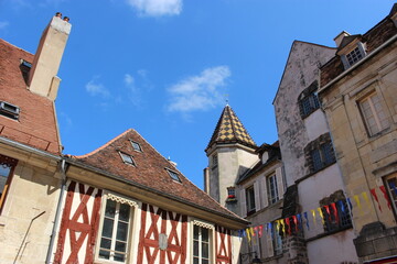 Semur-en-Auxois : toits vus depuis la rue Buffon
