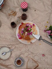 cake with flowers