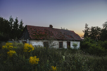 stary dom na Ponidziu