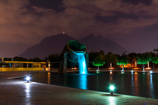 Cerro de la Silla y Fuente Crisol