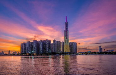 Obraz premium Sunset Landmark 81 im Ho Chi Minh City, Viet Nam 