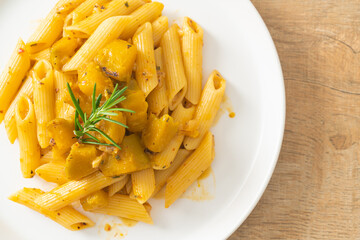 pumpkin penne pasta alfredo sauce