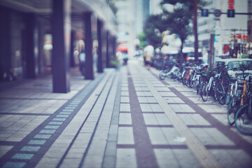 繁華街の歩道ぼかし風景