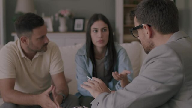 Professional social worker assist married couple with empathy concepts. 4K video