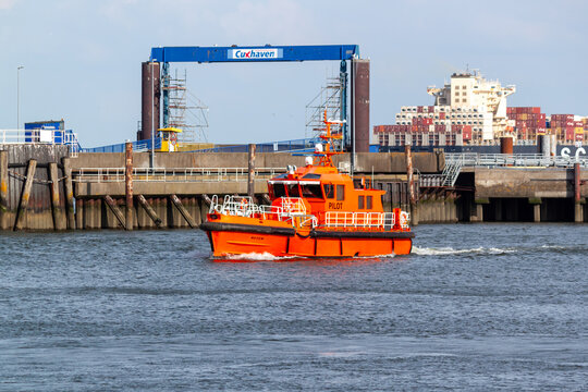 Pilot boat MEDEM at the port of Cuxhaven